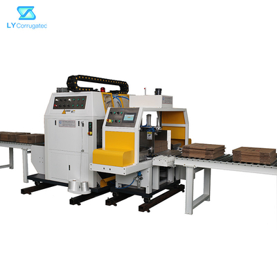 Máquina de embalagem horizontal da caixa, caixa ondulada de 1600mm que prende com correias a máquina